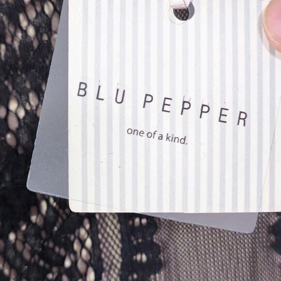 Blu Pepper Women’s Dress Witchy Victorian Goth Lace Regency Inspired Size S - Picture 11 of 11